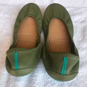 Tiers - Olive green